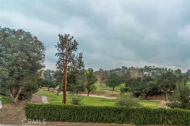 4633 Canoga Ave in Los Angeles, CA - Foto de edificio - Building Photo