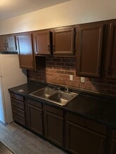10359 Renfrew Dr in St. Louis, MO - Foto de edificio - Building Photo