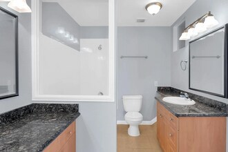 2090 Highpointe Dr in Corona, CA - Building Photo - Building Photo