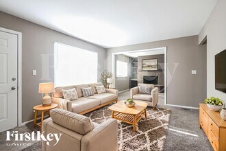 6720 42nd St, Unit 3-317 in Indianapolis, IN - Building Photo - Building Photo