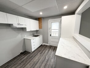 265 Queen St in Chatham, ON - Building Photo - Building Photo