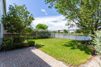 635 NE 191st Terrace in Miami, FL - Building Photo - Building Photo