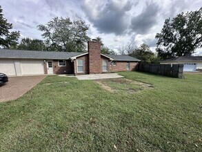 341 Hickory Dr in Old Hickory, TN - Building Photo - Building Photo