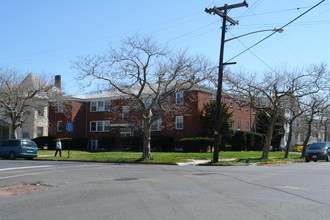 320 8th Ave in Asbury Park, NJ - Foto de edificio - Building Photo