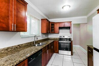 3140 NW 4th Pl in Fort Lauderdale, FL - Building Photo - Building Photo