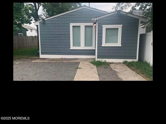 property at 609 3rd Ave