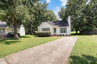 409 Vista Springs Cir in Holly Springs, NC - Building Photo - Building Photo