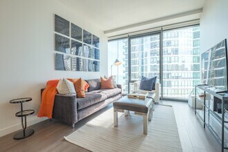 1201 S Michigan Ave in Chicago, IL - Foto de edificio - Building Photo