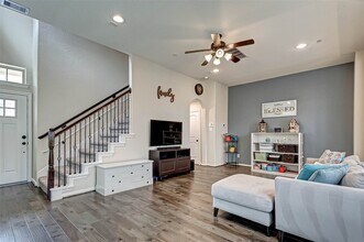 12230 La Strada St in Richmond, TX - Foto de edificio - Building Photo