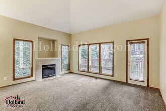 12712 SW Rocky Mountain Ct in Tigard, OR - Building Photo - Building Photo