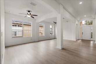 1923 Bridgeview Cir in Orlando, FL - Building Photo - Building Photo