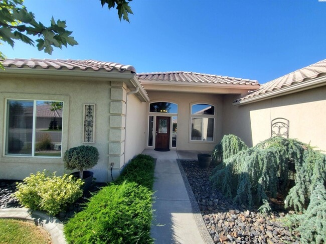 8915 W Rio Grande Ave in Kennewick, WA - Building Photo - Building Photo