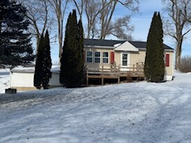 N1601 Powers Lake Rd in Genoa City, WI - Building Photo