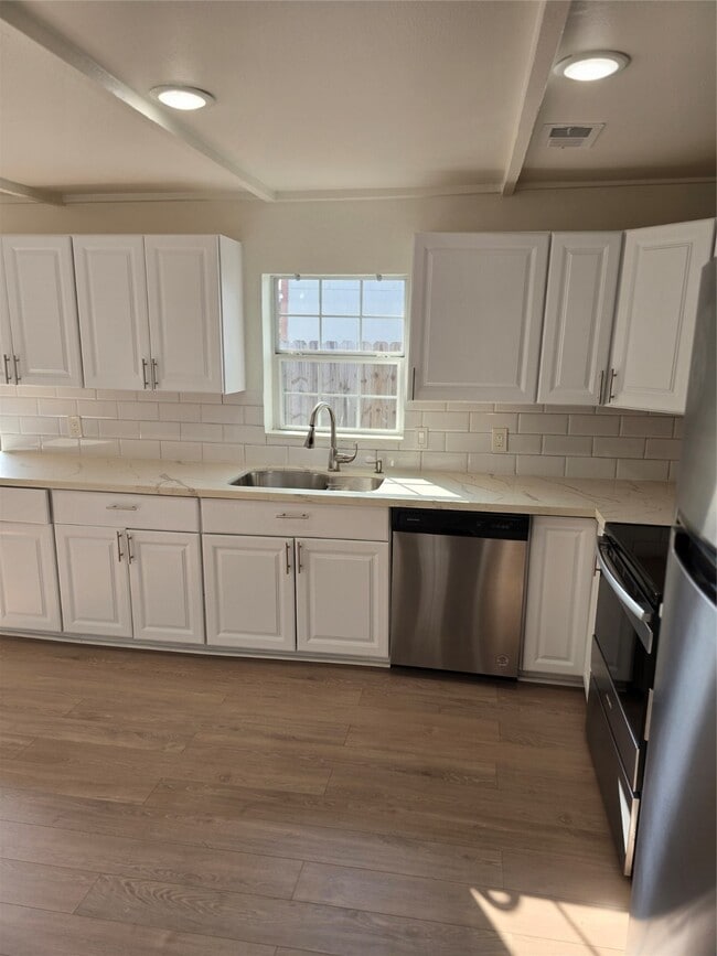 505 Park Ln in Pasadena, TX - Building Photo - Building Photo