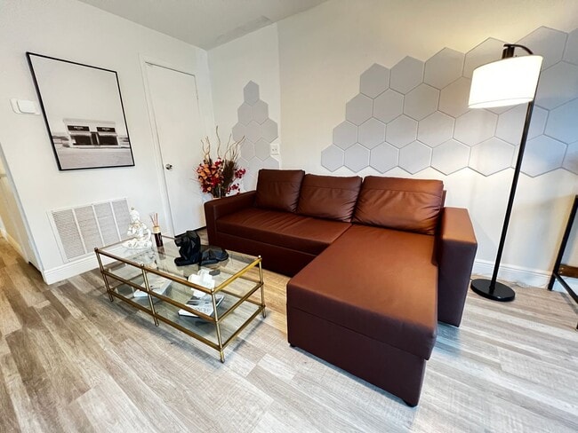 3501 E Grant Ave in Orlando, FL - Building Photo - Building Photo