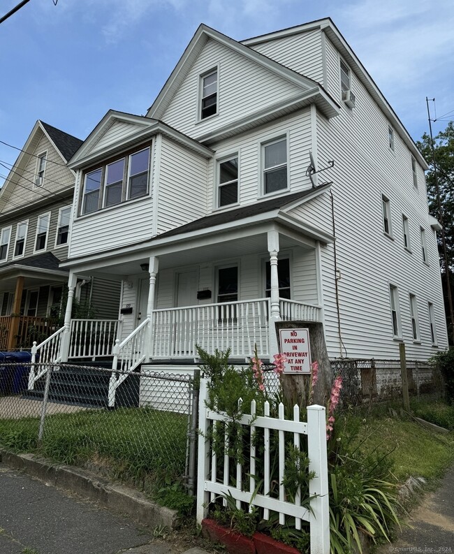 109 Park Terrace in Bridgeport, CT - Building Photo - Building Photo