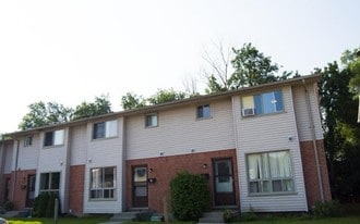 355 Sandringham Cres Apartments