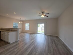 2969 Old Field Rd in Sumter, SC - Building Photo - Building Photo