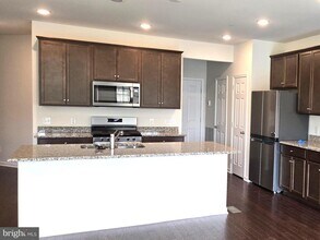 326 Milton Stamp Dr in Glen Mills, PA - Building Photo - Building Photo