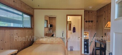 602 Schroeder Ln in Grants Pass, OR - Building Photo - Building Photo