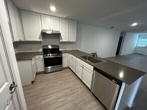 10030 Kersey Ml in San Antonio, TX - Building Photo - Building Photo