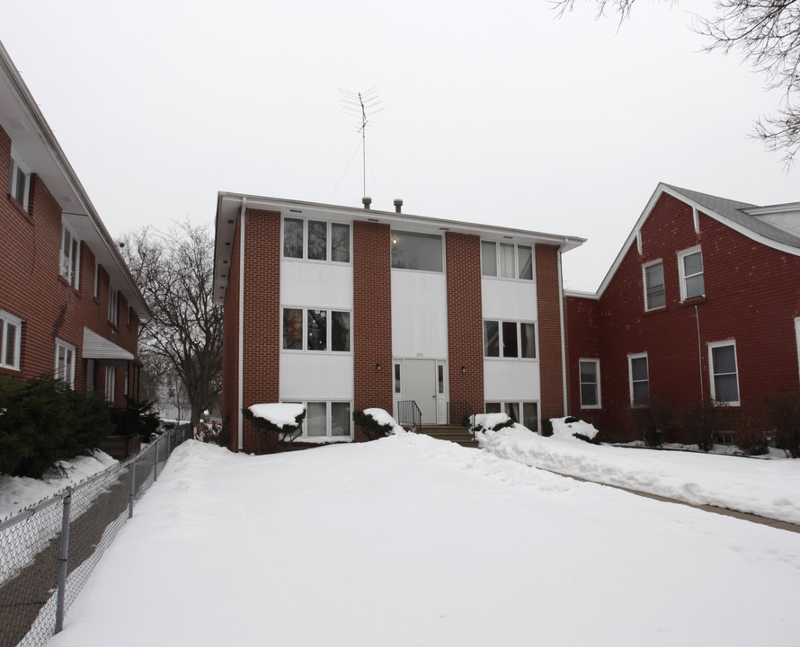 1727 S 15th St in Lincoln, NE - Building Photo