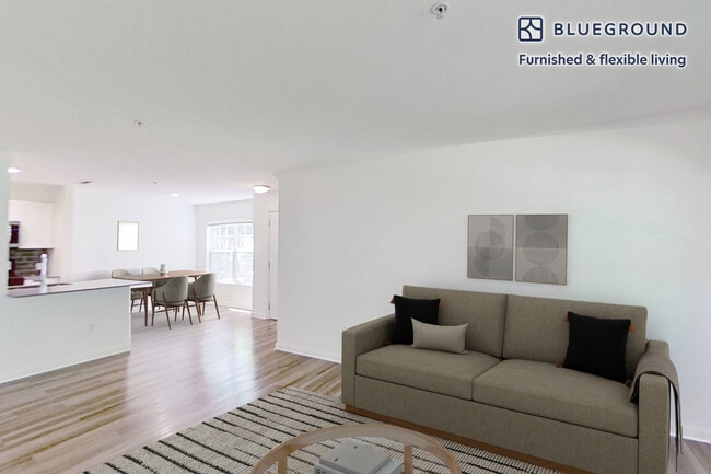 200 Avalon Dr in Bedford, MA - Building Photo - Building Photo