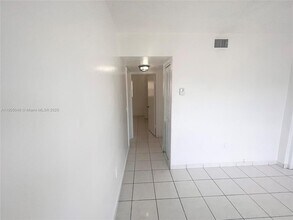 1126 SW 3rd St in Miami, FL - Building Photo - Building Photo