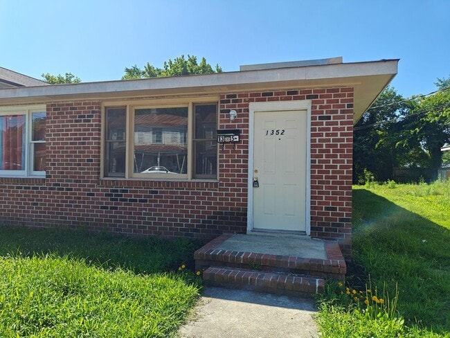property at 1352 Rome St