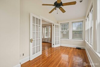 242 Central Ave in Edison, NJ - Building Photo - Building Photo