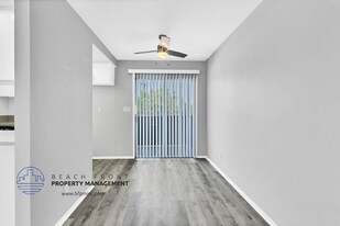 250 E Acacia St in Brea, CA - Building Photo