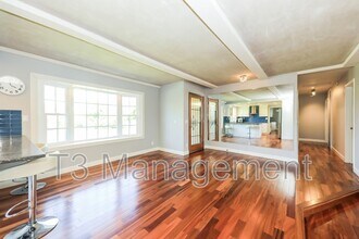 2311 9th St in Encinitas, CA - Building Photo - Building Photo