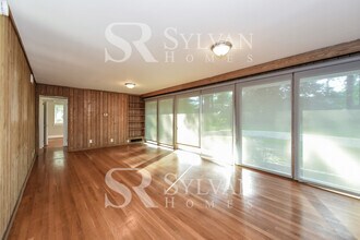 1201 S Beltline Blvd in Columbia, SC - Building Photo - Building Photo