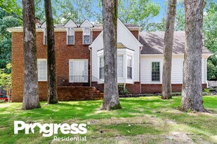 329 Ericson Rd in Memphis, TN - Building Photo