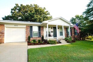 10002 Ronald Dr in Little Rock, AR - Building Photo