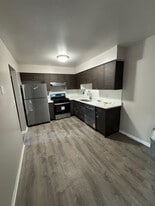 419 W Stevens Dr, Unit ONE BED in Addison, IL - Building Photo