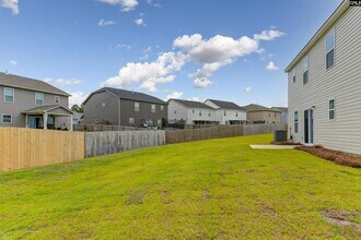 1226 White Chicory Ct in Lexington, SC - Building Photo - Building Photo