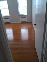 276 Collins St in Hartford, CT - Building Photo - Building Photo