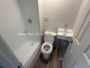 76 Court St in Bangor, ME - Building Photo - Building Photo