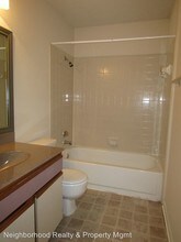 8911 Schick Rd in Austin, TX - Building Photo - Building Photo