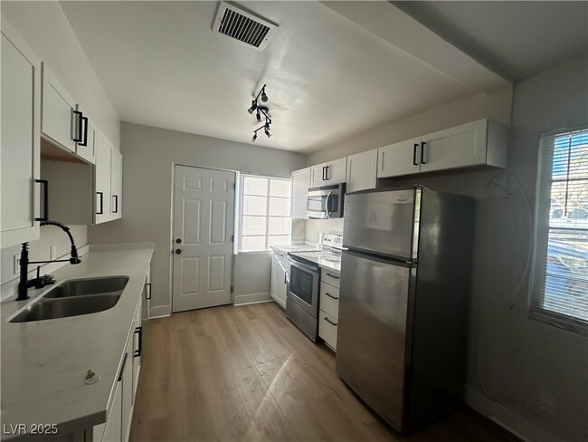 property at 1626 Thelma Ln