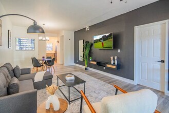 7900 E Princess Dr in Scottsdale, AZ - Building Photo - Building Photo