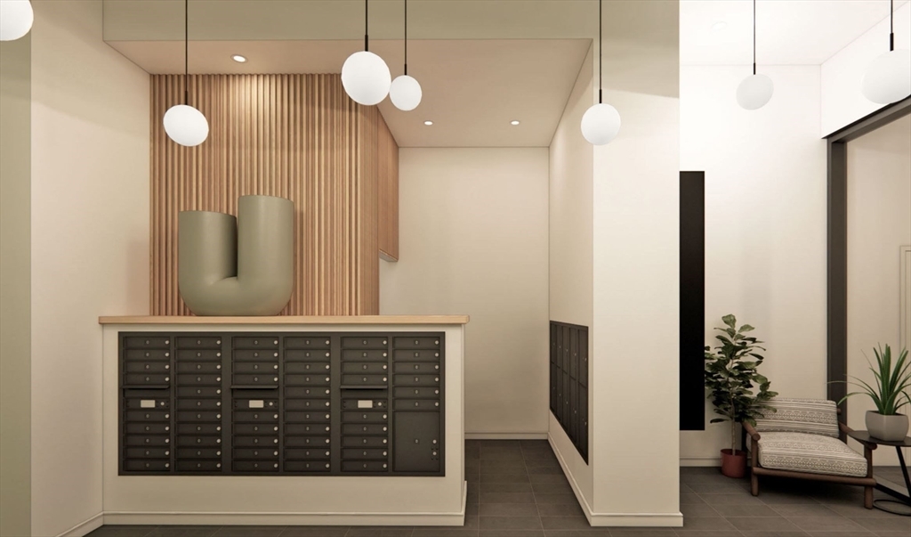 1035 Commonwealth Ave, Unit 201 in Boston, MA - Building Photo