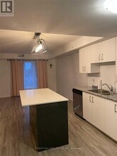 104 Summit Ridge Dr in Guelph, ON - Building Photo - Building Photo