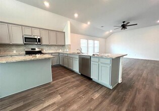 3011 Azalea Pt in Pattison, TX - Building Photo - Building Photo