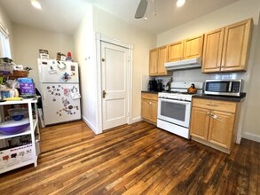 18 Saint Peter St, Unit 1 in Boston, MA - Building Photo - Building Photo