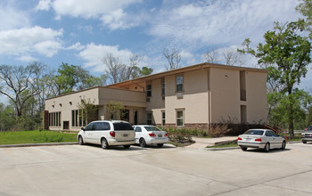 Fuselodge in Humble, TX - Foto de edificio - Building Photo