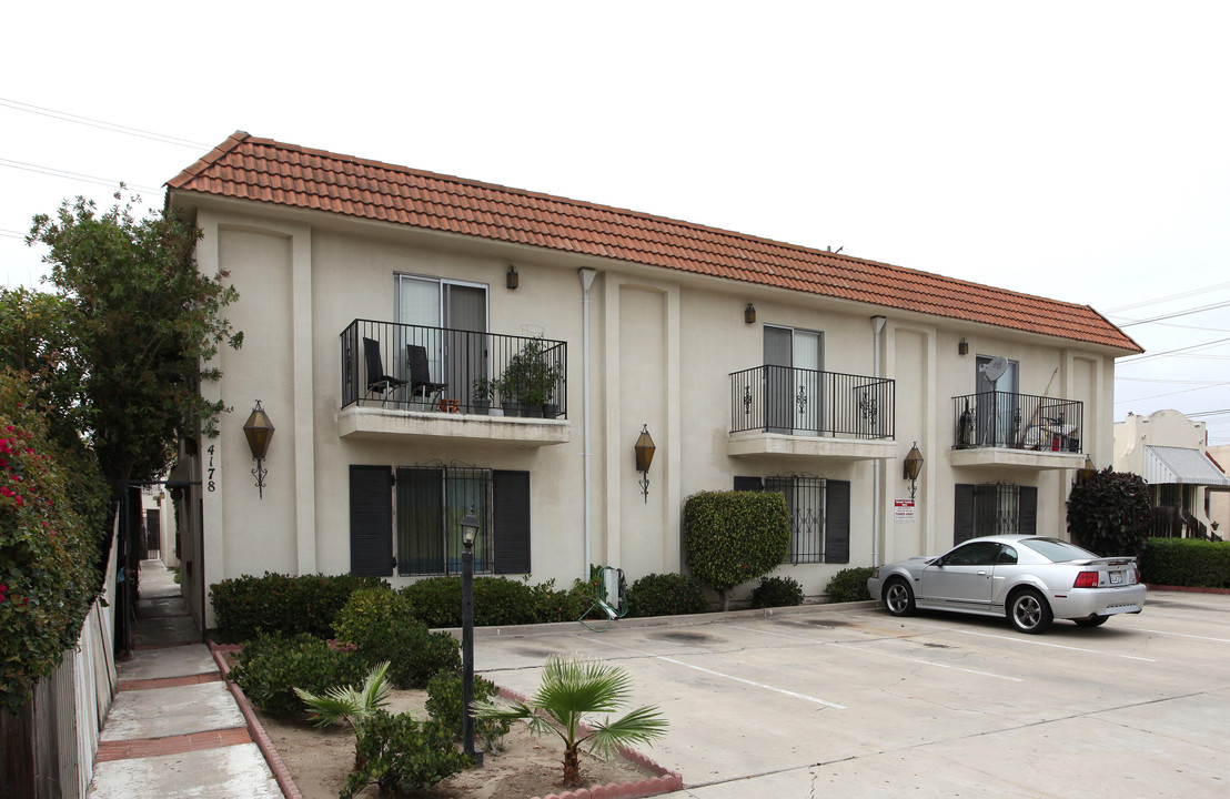 Cota Arms Apartments in San Diego, CA - Building Photo