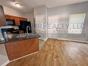 1575 Eastern Sunrise Ln in Decatur, GA - Building Photo - Building Photo