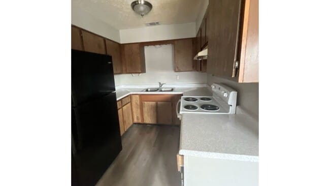 property at 1415 W Norris St